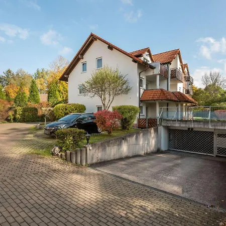 Apartment Simplistic In With Garden *