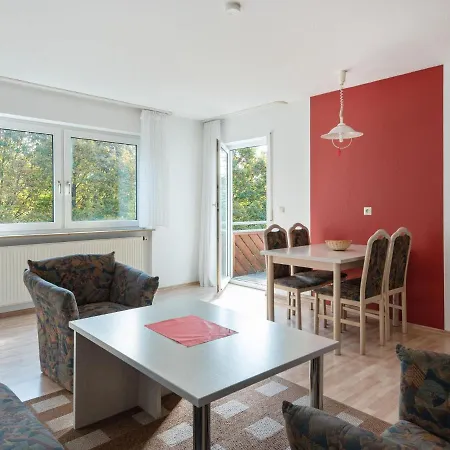 Simplistic In With Garden Apartment