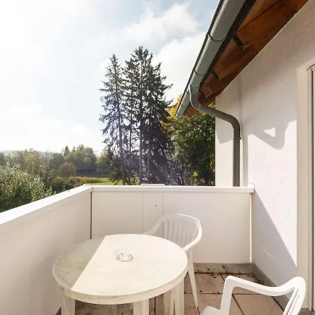 Simplistic In With Garden * Bad Duerrheim
